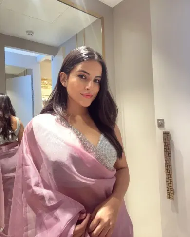 Vadodara Call Girl Number